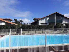 Villa Patio pour 6 avec Piscine et Parking Privé, à 2000m des Plages de Capbreton - FR-1-239-748